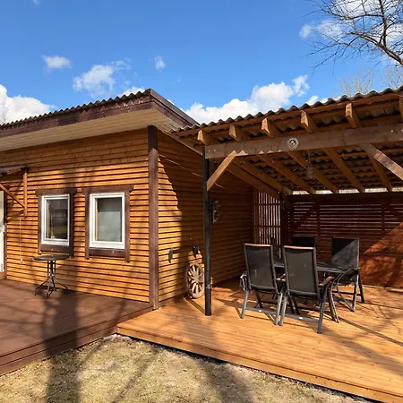 Tiny House, Secluded Beachfront On Peipus *
